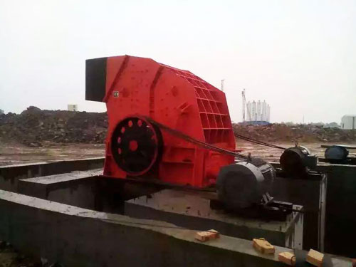 重型強擊式破碎機